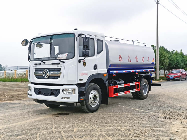 京牌东风D9（12方）洒水车