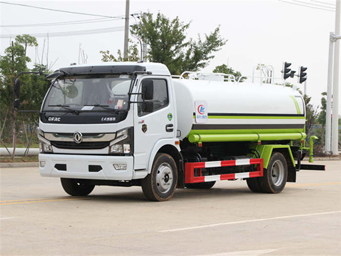 京牌东风多利卡9.2方洒水车