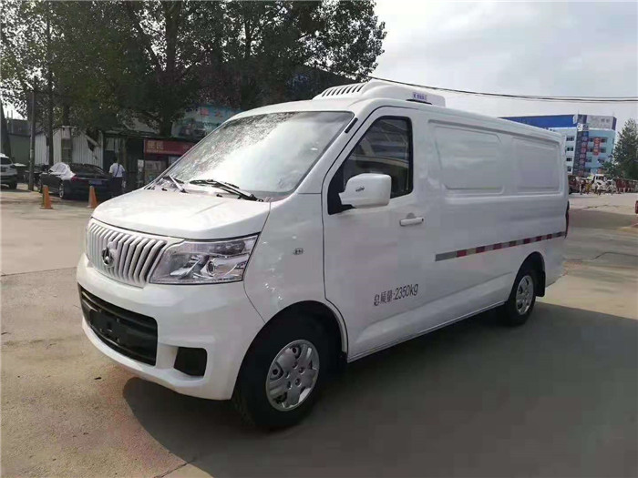 国六长安睿行M80国六冷藏车