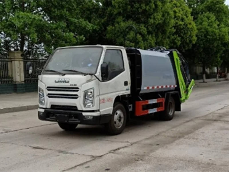 程力威牌CLW5041ZYS6CD型压缩式垃圾车