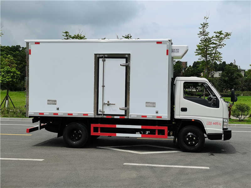 冷藏车厂家在哪里？