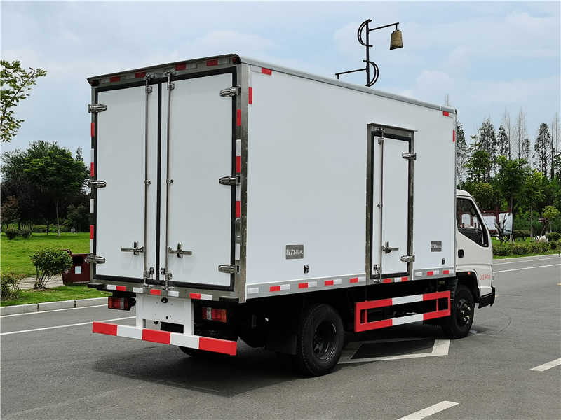 冷藏车厂家在哪里？